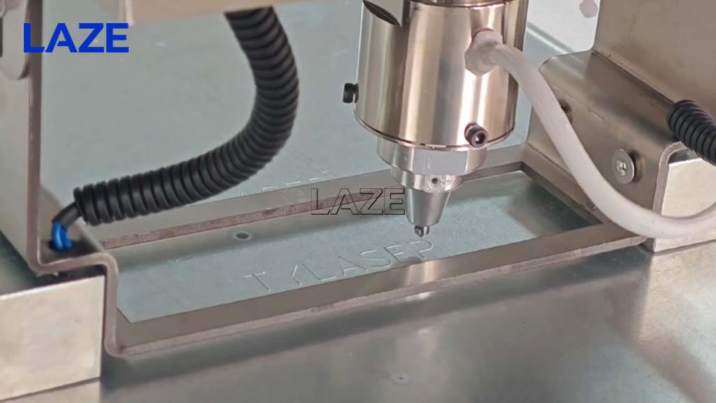 Máy đục laser cầm tay hoạt động tốt trên bề mặt kim loại